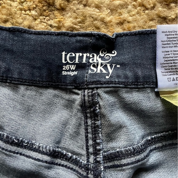 Terra sky capris- preowned! 26 W plus size! - Picture 5 of 9
